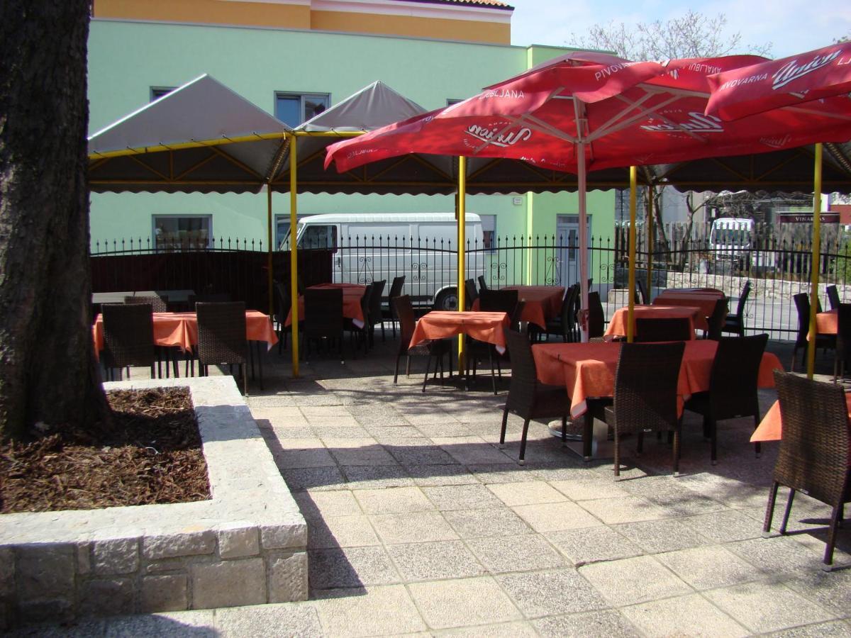 Gostilna Pri Dragici, Gostilna S Prenocisci, D.O.O. Hotel Sezana Exterior photo